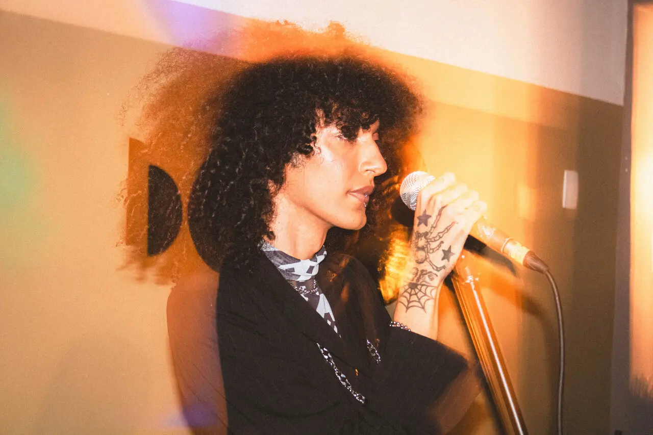 Artista atua na música de maneira profissional há cerca de 5 anos