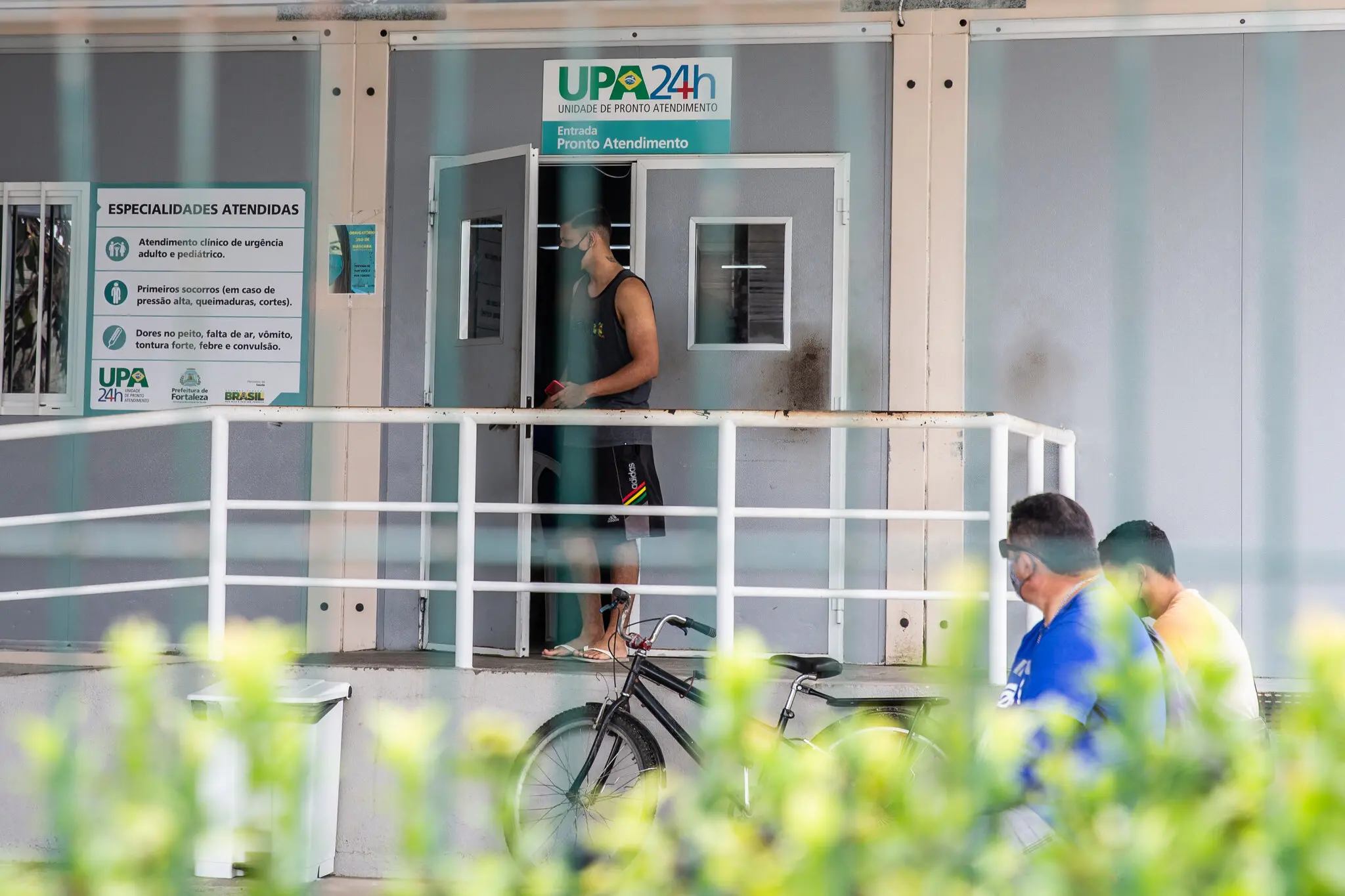 Entrada de uma Unidade de Pronto Atendimento em Fortaleza