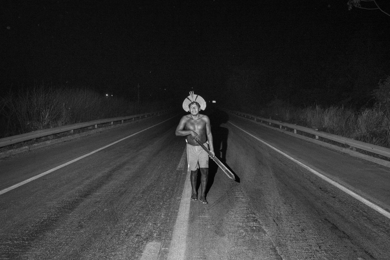 Exposição 'Terra Vermelha', do fotojornalista italiano Tommaso Protti, é composta de 94 imagens que traçam um retrato contemporâneo da Amazônia