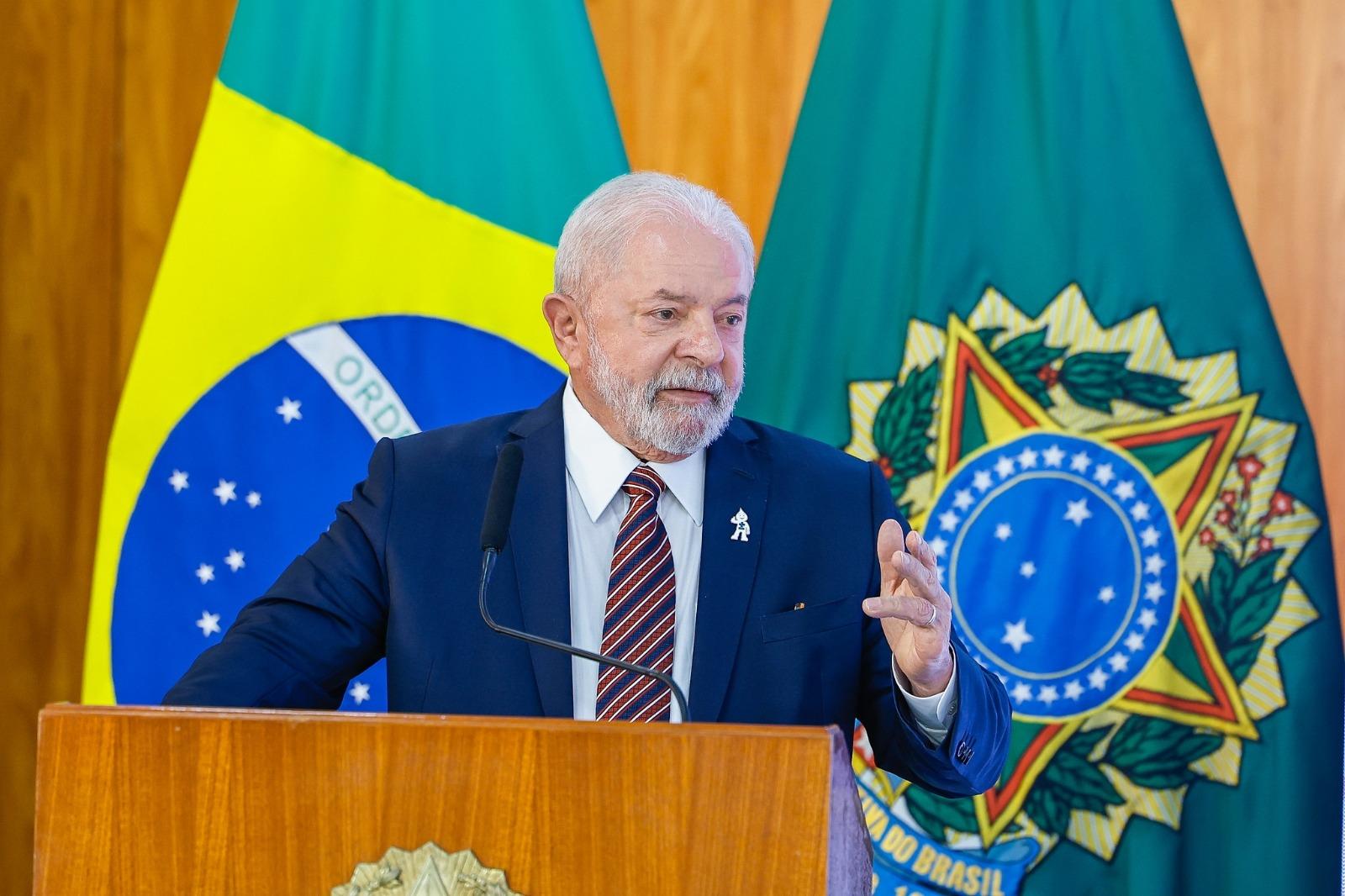 Foto do Presidente Lula para ilustrar matéria sobre a assinatura do projeto de isenção do imposto de renda