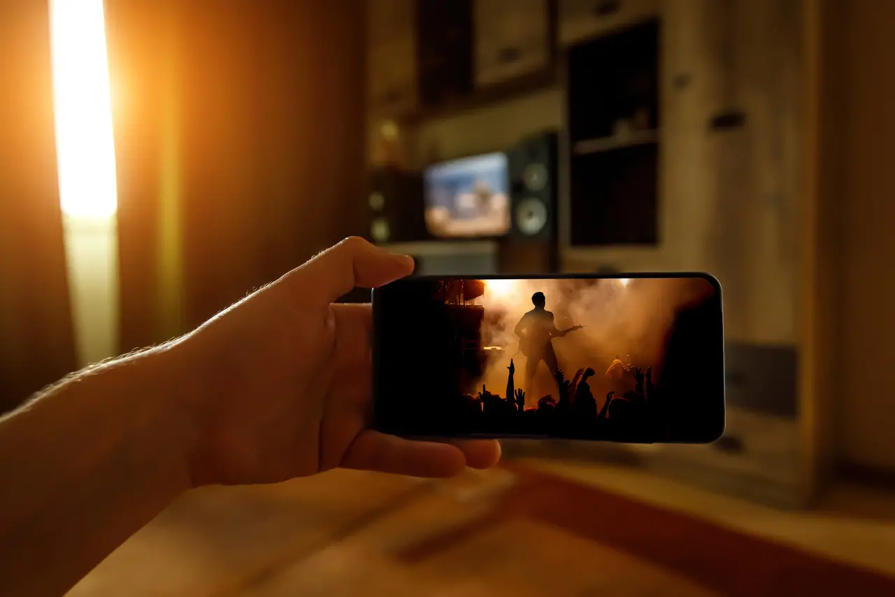 Lives supriram parte da demanda do mercado no isolamento social rígido e seguem como ferramenta para artistas