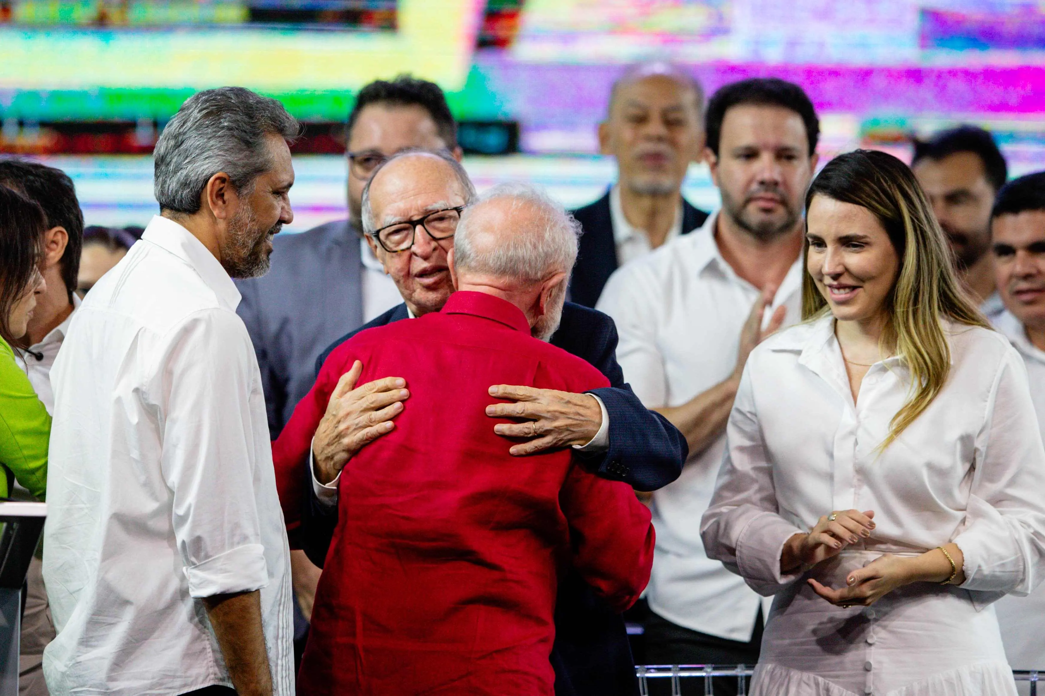 Imagem da notícia Ex-governador Lúcio Alcântara é citado em discurso de Lula e comenta relação com Zé Airton duas décadas após disputa
