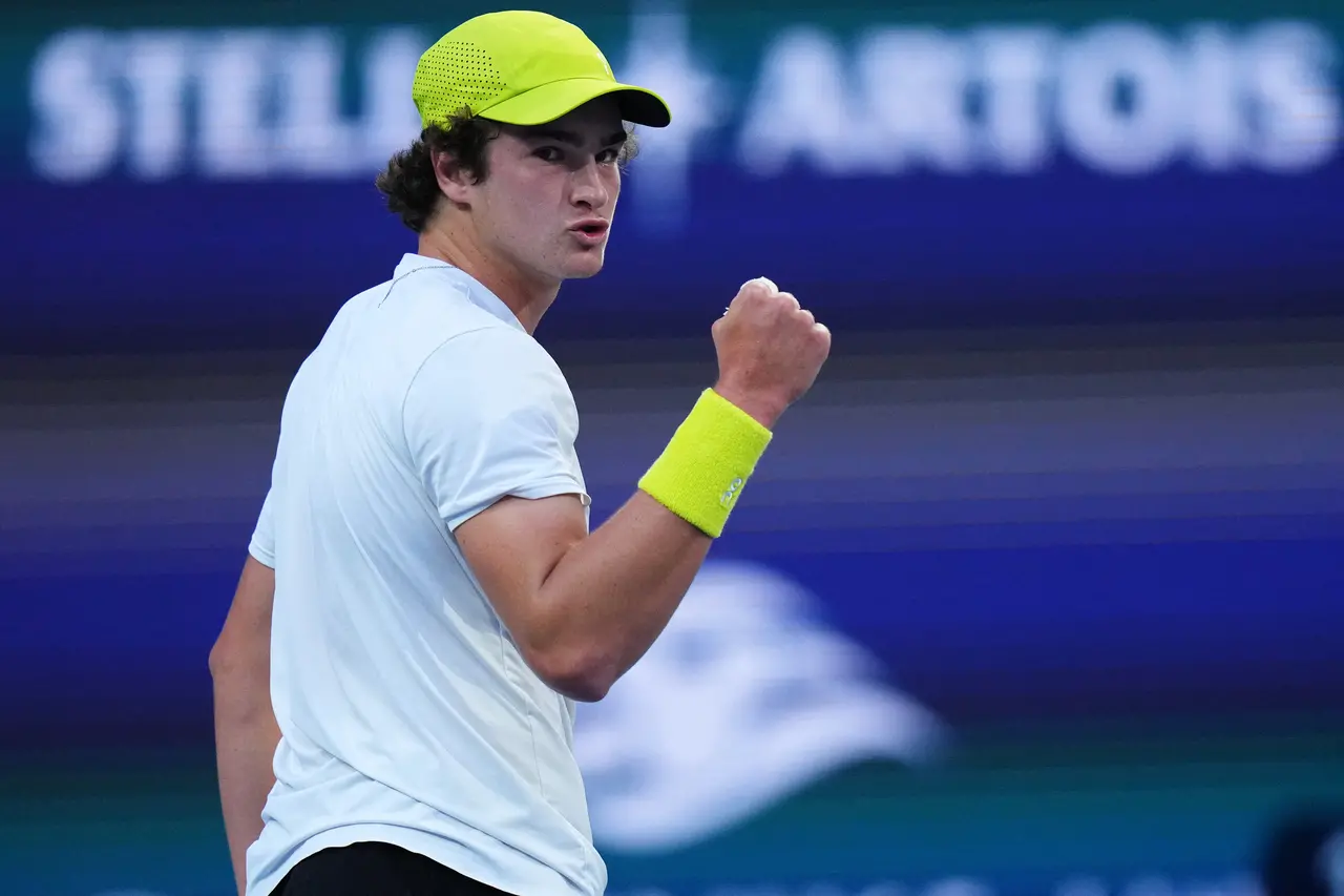 Foto de João Fonseca que enfrenta Ugo Humbert no Miami Open
