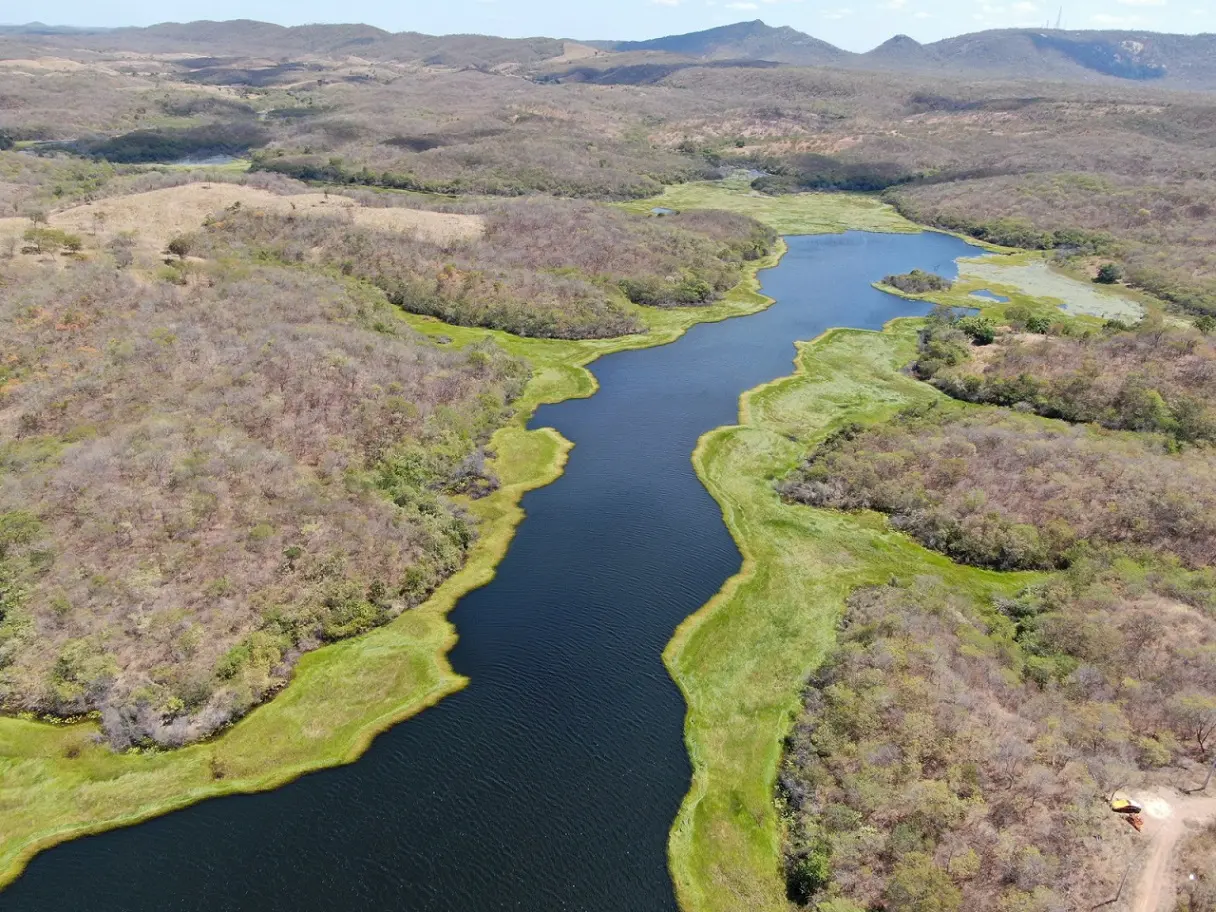 Açude Tatajuba no sertão de Icó