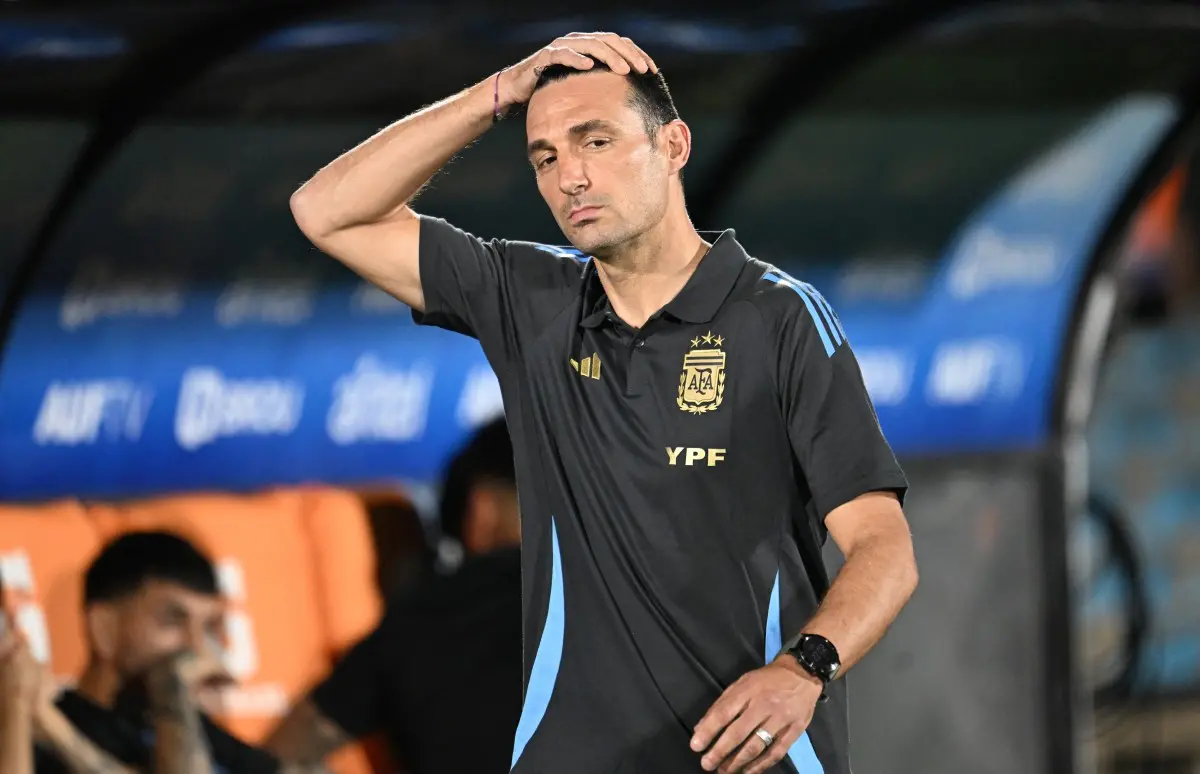 Foto de Scaloni, técnico da Seleção Argentina, campeão mundial de 2022.