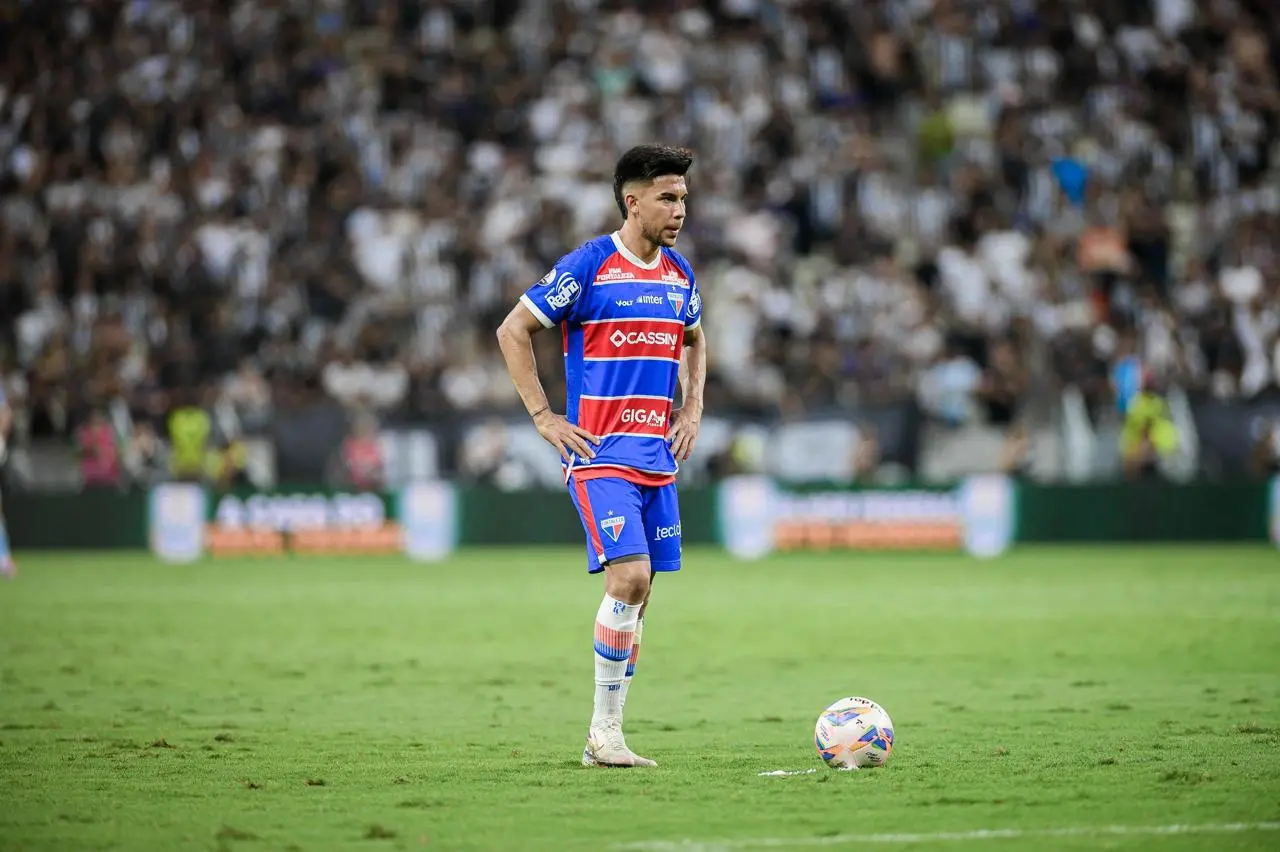 Pol Fernández em ação pelo FortalezaPol Fernández