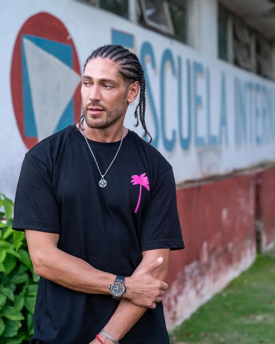 Ângelo é português