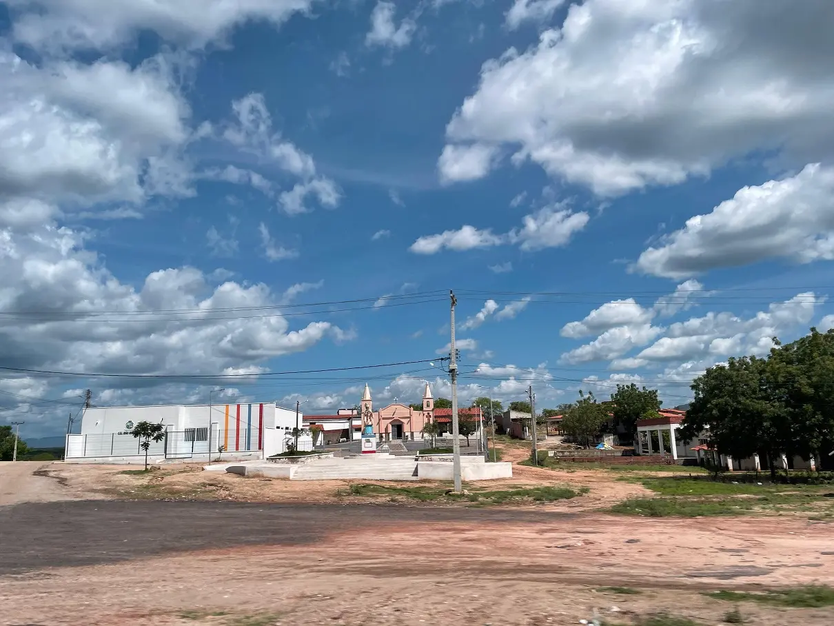 Céu nublado sobre cidade no interior do Ceará