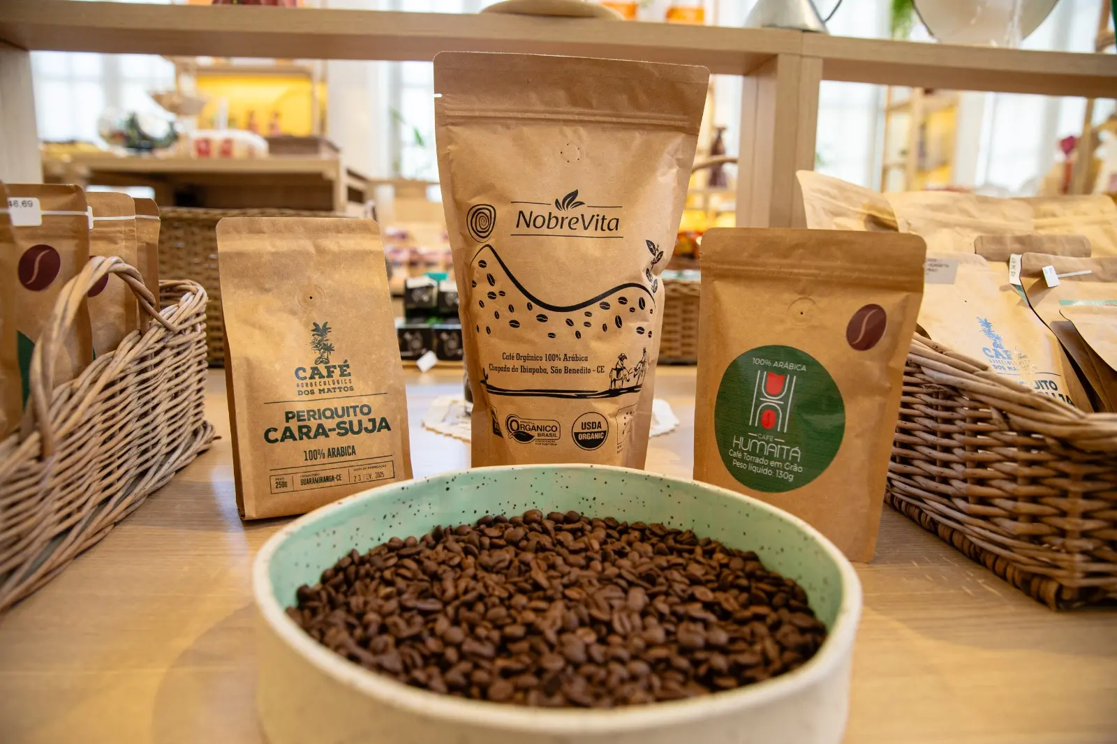 Um dos destaques na produção do Estado, os cafés cearenses também têm lugar na loja do Mercado