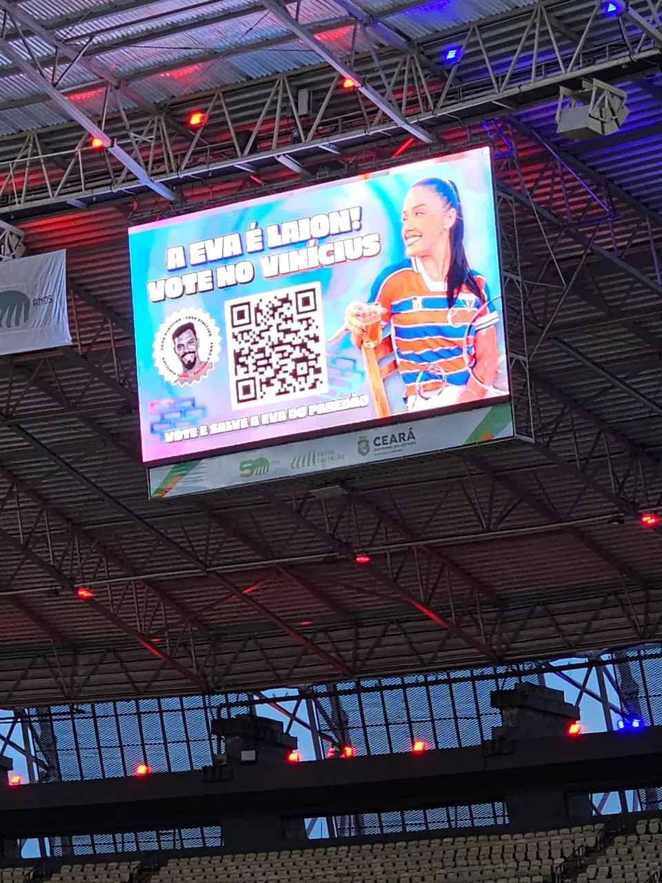 Fortaleza faz campanha para cearense Eva, do BBB, antes de jogo contra o Fluminense