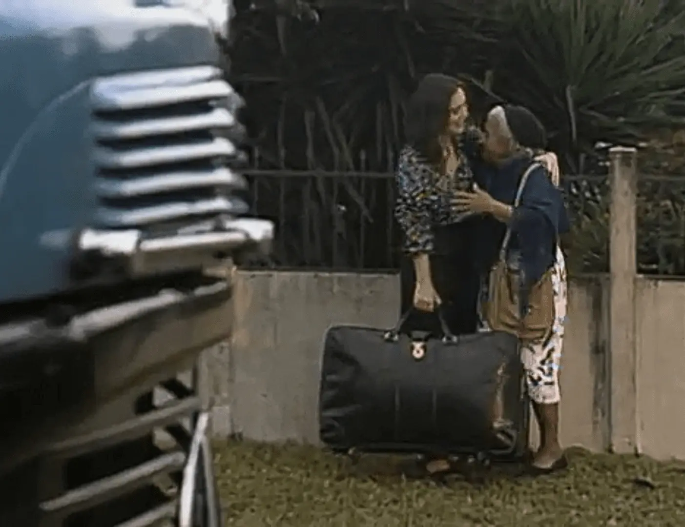 Raquel deixa Foz do Iguaçu após Maria de Fátima vender casa da família