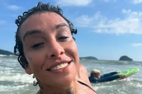 Imagem da notícia: Linn da Quebrada fala pela primeira vez após ser internada: 'Extremamente feliz'