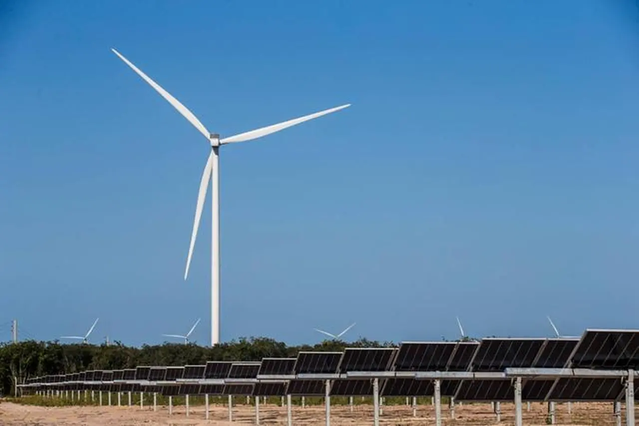Parque híbrido de energia eólica e solar da Qair em Trairi