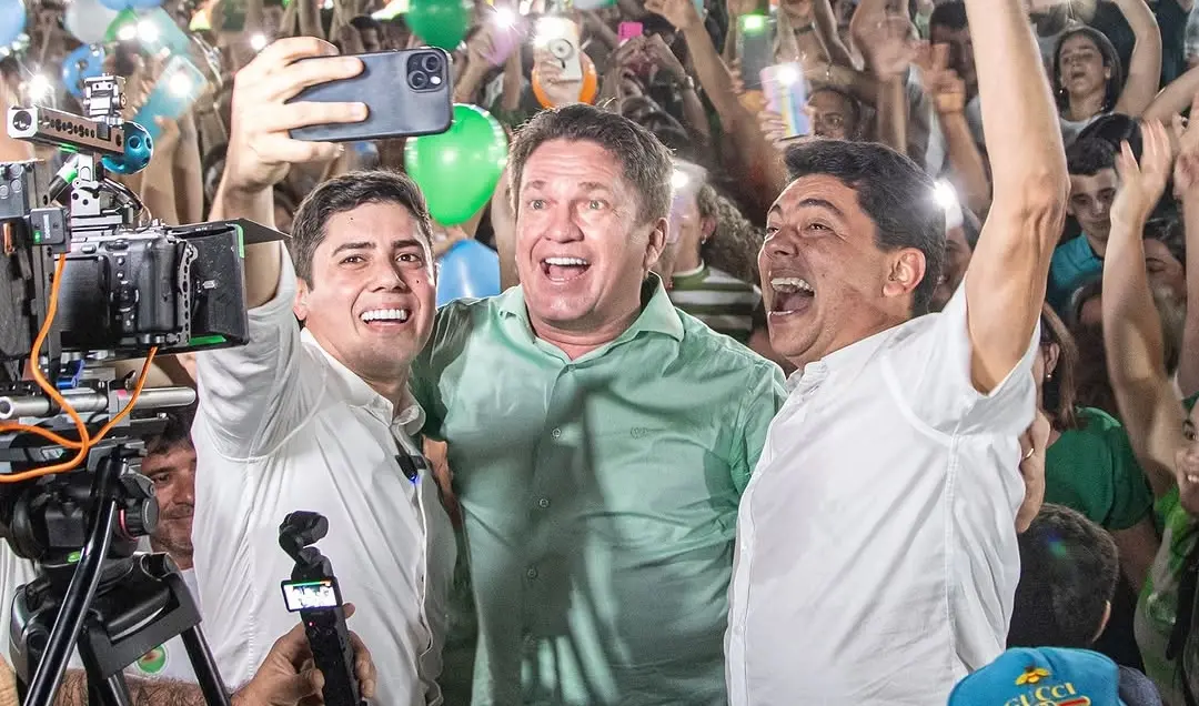 Rafael Gadelha, Ednaldo Lavor e Bandeira Júnior durante ato de campanha no ano passado