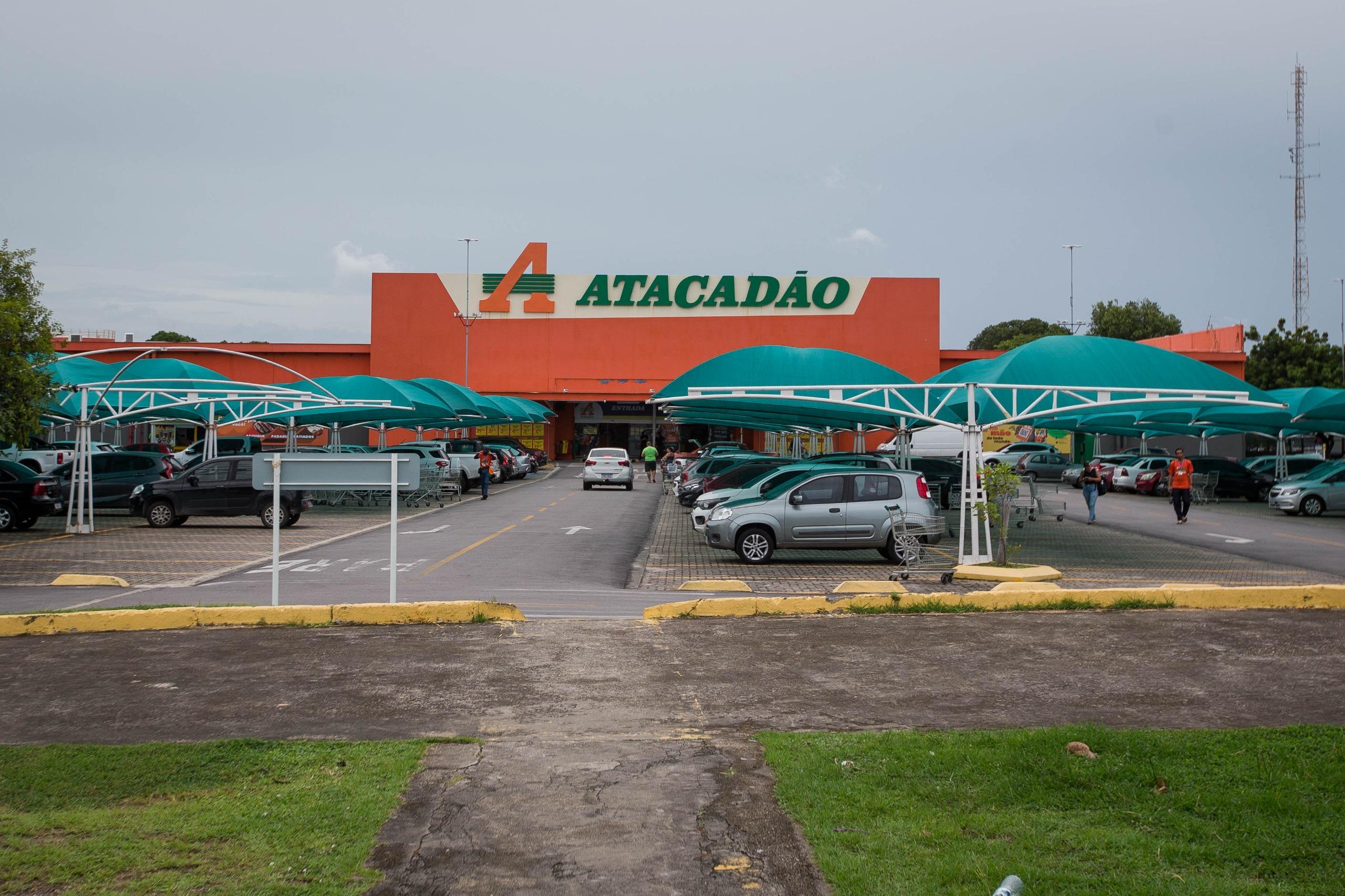 Atacadão no local do antigo Carrefour da Maraponga