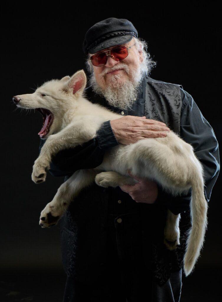 George R. R. Martin celebrou o nascimento dos lobos