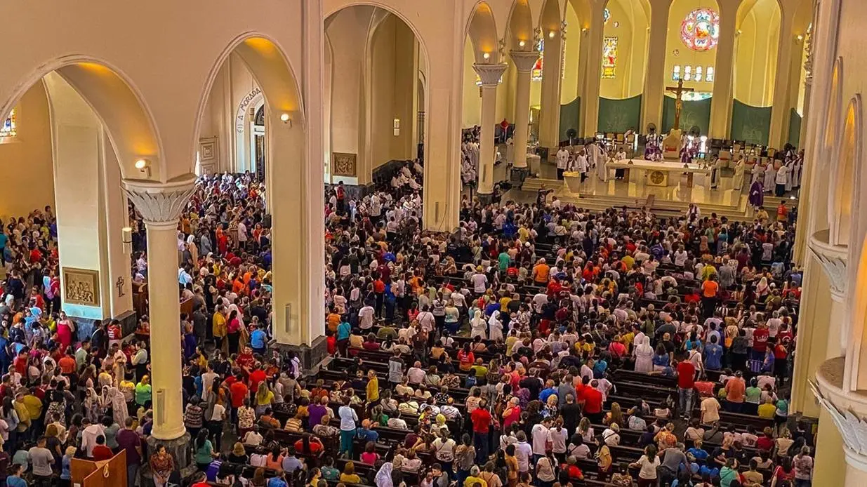 Imagem mostra uma Missa da Semana Santa em Fortaleza