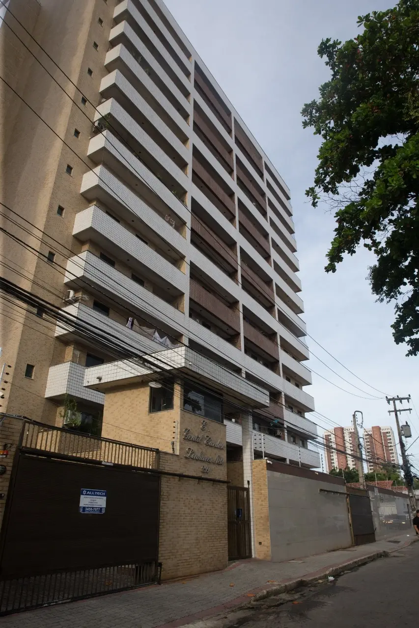 Fachada do edifício Gentil Linhares, bairro Centro
