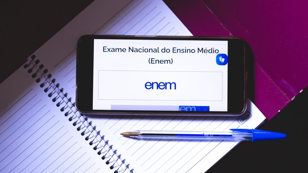 Aplicativo mostrando página do Enem, que abriu solicitação de isenções nesta segunda