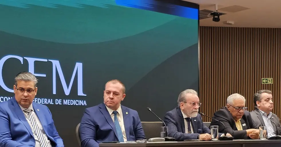 Fachada do Conselho Federal de Medicina, que lançou nova resolução sobre transição de gênero