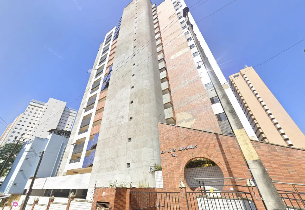 Edifício Luis Linhares teve registro de risco de desabamento em 2019. Na época, o síndico estava providenciando os reparos necessários