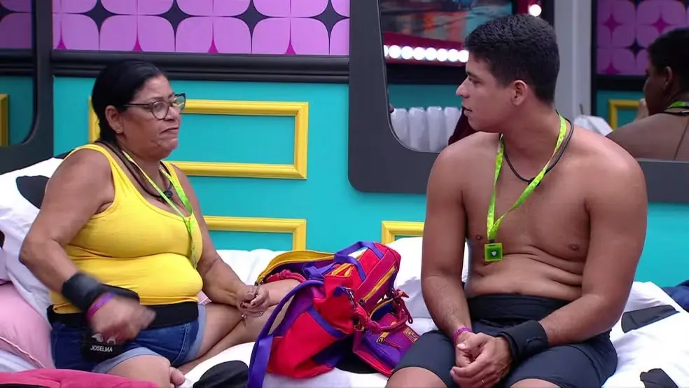 Guilherme e Delma na cama do Quarto Anos 50