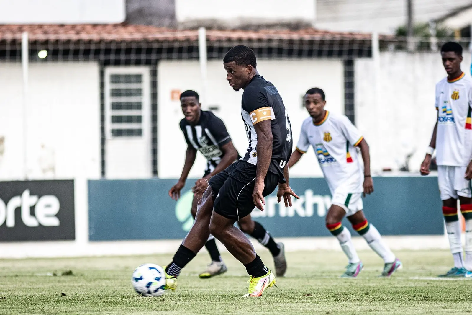Foto de Gabriel Amaral, atacante do sub-20 do Ceará.