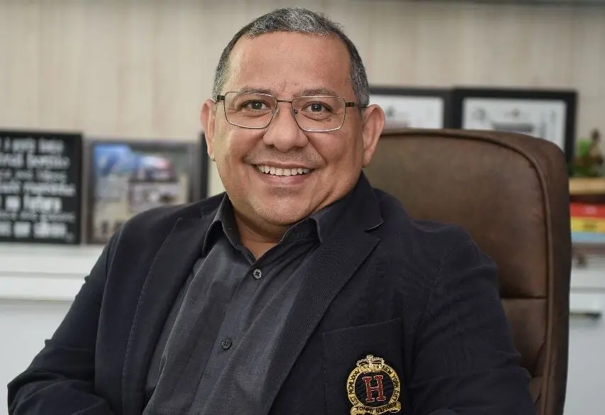 Augusto Fernandes é especialista em comércio exterior