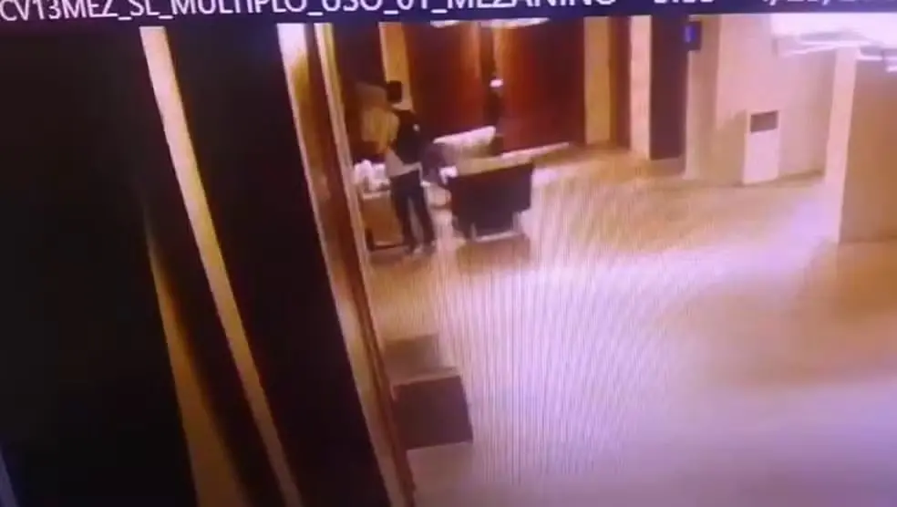 Câmeras de segurança de escritório de arquitetura flagraram furto das obras