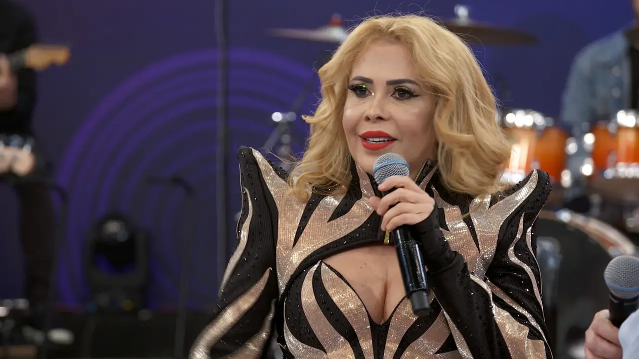 Imagem mostra cantora Joelma, que, por orientação médica, cancelou participação em especial de 60 anos da TV Globo