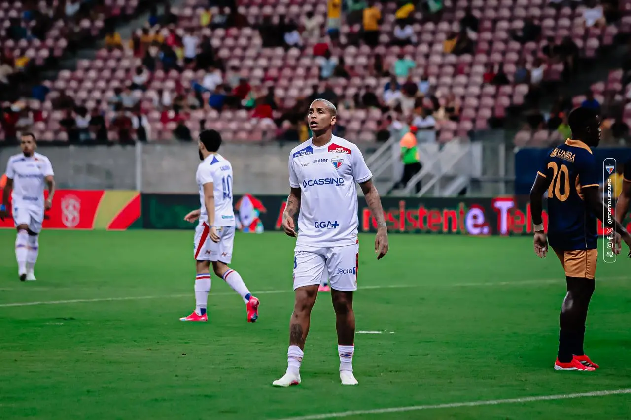 Foto de Deyverson, em duelo Retrô x Fortaleza