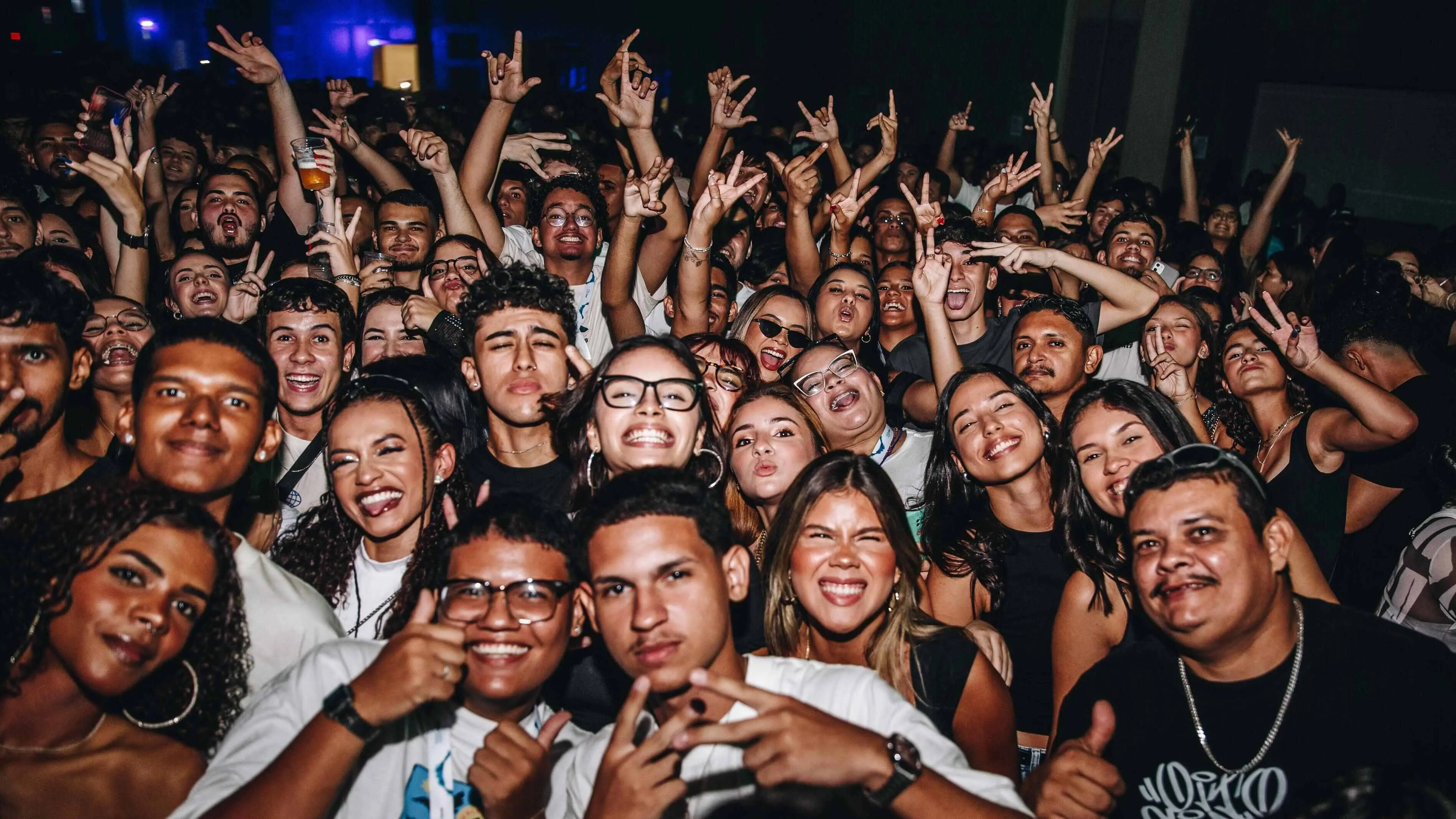 Público do show da 'Tour 333' do cantor Matuê, em Fortaleza