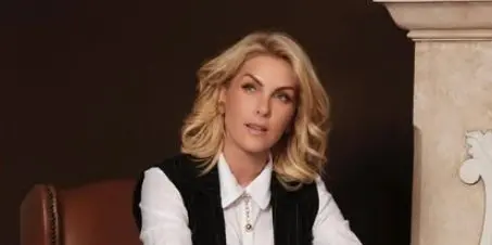 'Ana atualmente apresenta o 'Hoje em Dia' na TV Record