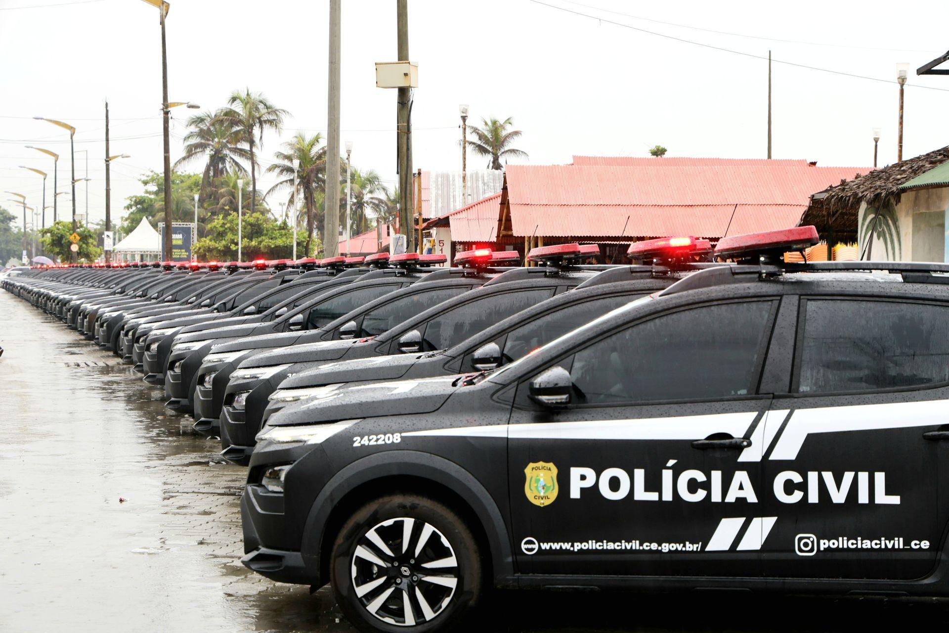 Foto de viaturas da Polícia Civil do Ceará