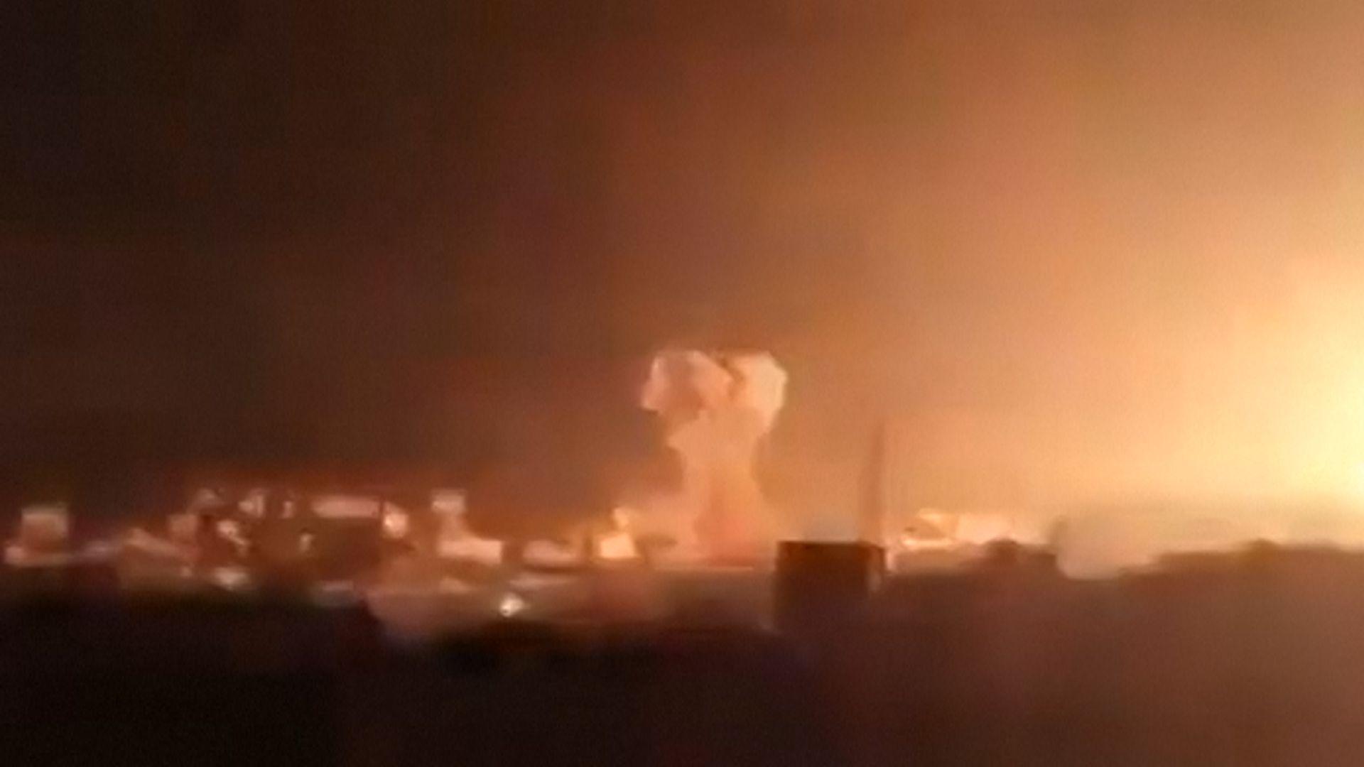 Índia bombardeia Paquistão; três civis são mortos, diz ministro da Defesa paquistanês