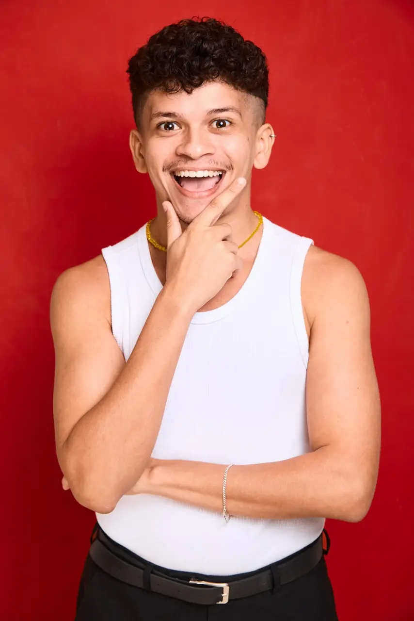 No seriado, Lucas Cavalcante interpreta Enzo Nobre