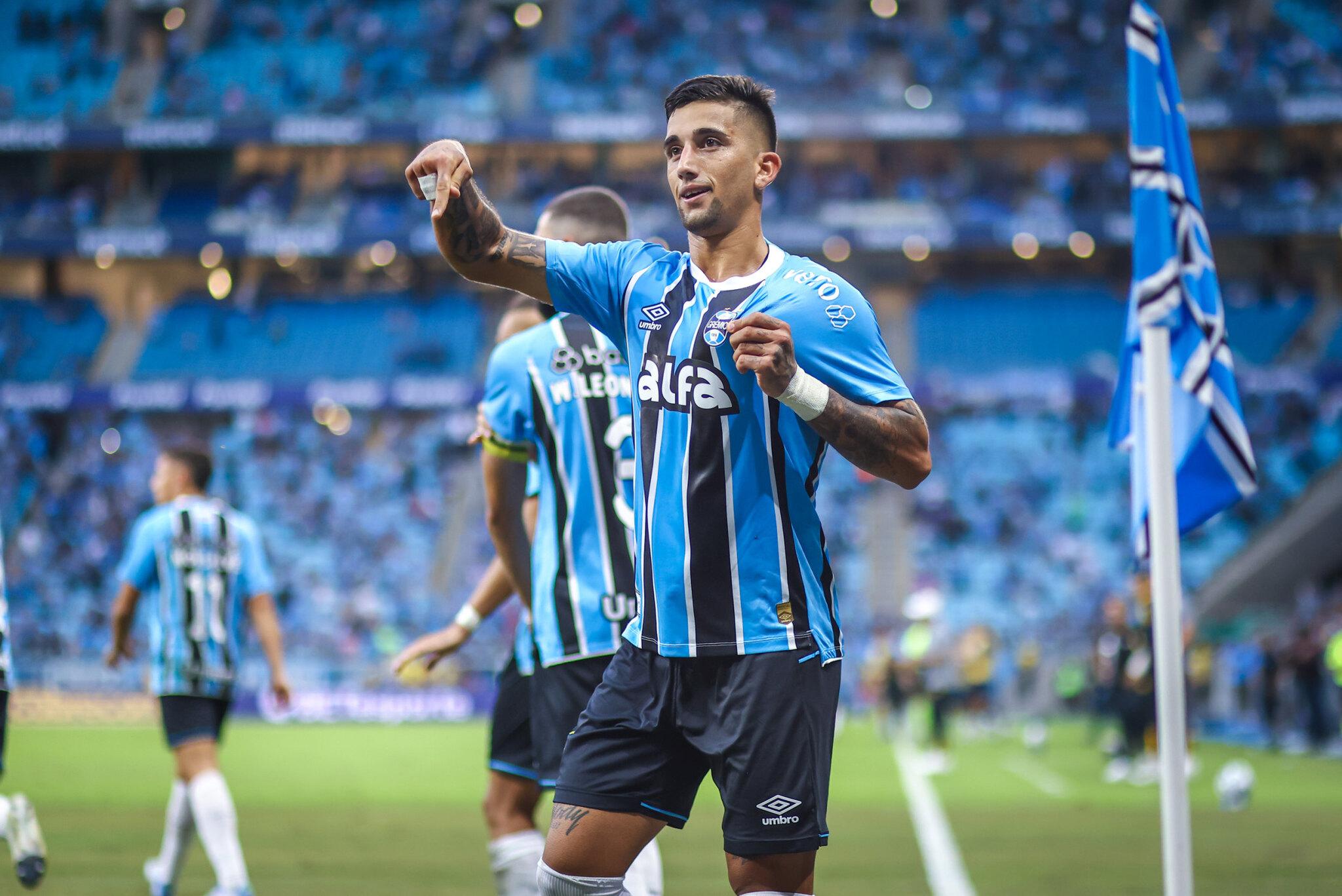 Foto de Cristian Oliveira, jogador do Grêmio