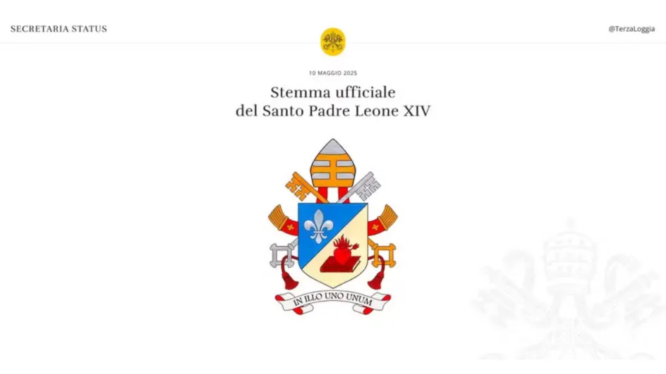 Brasão tem um escudo dividido na diagonal. A superior tem um fundo azul com um lírio branco. A inferior tem um fundo rosado claro e apresenta a imagem de um livro fechado com um coração perfurado por uma flecha