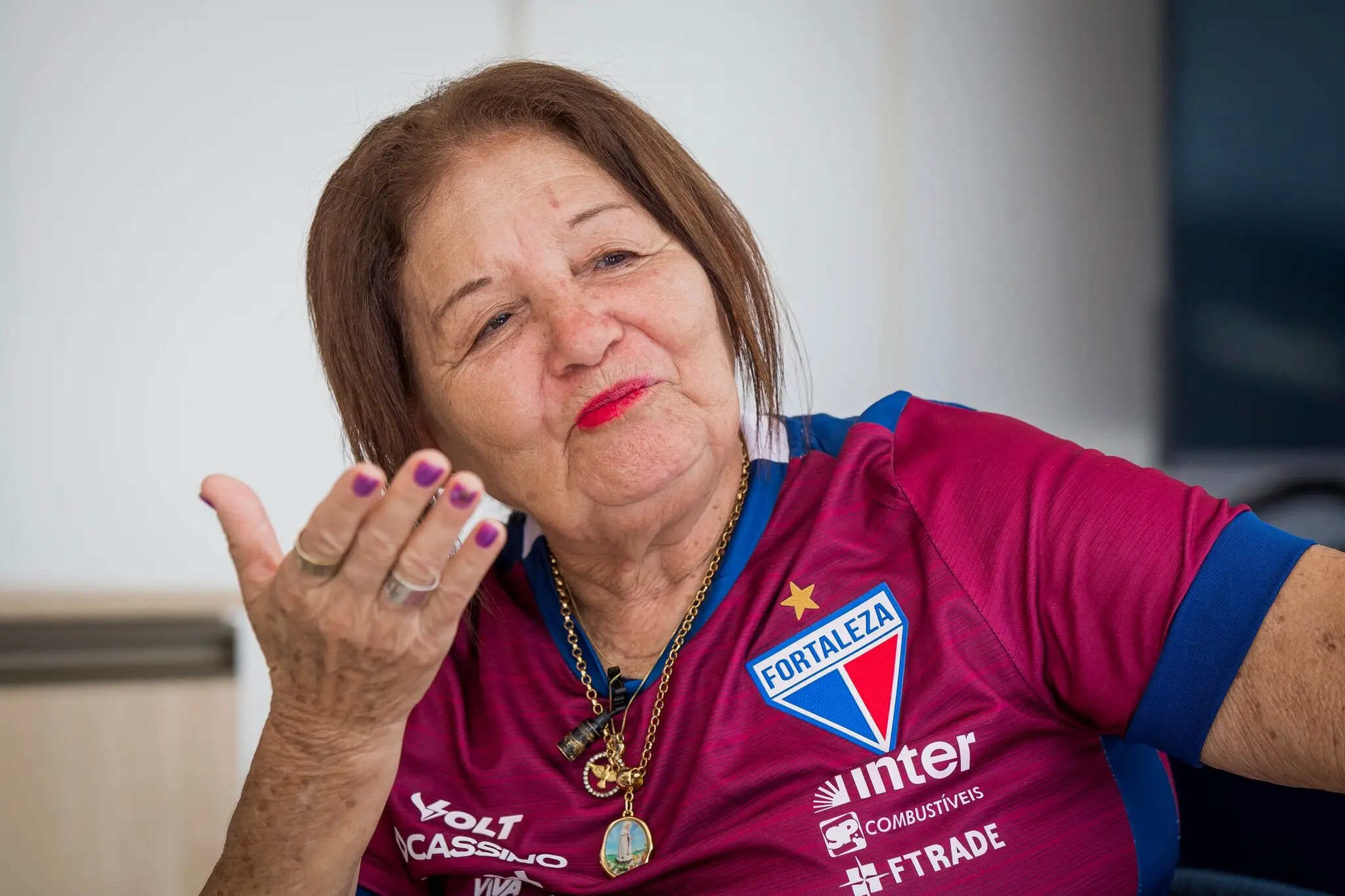 Foto de Antônia Porfírio, a Toinha, cheia de irreverência e personalidade forte