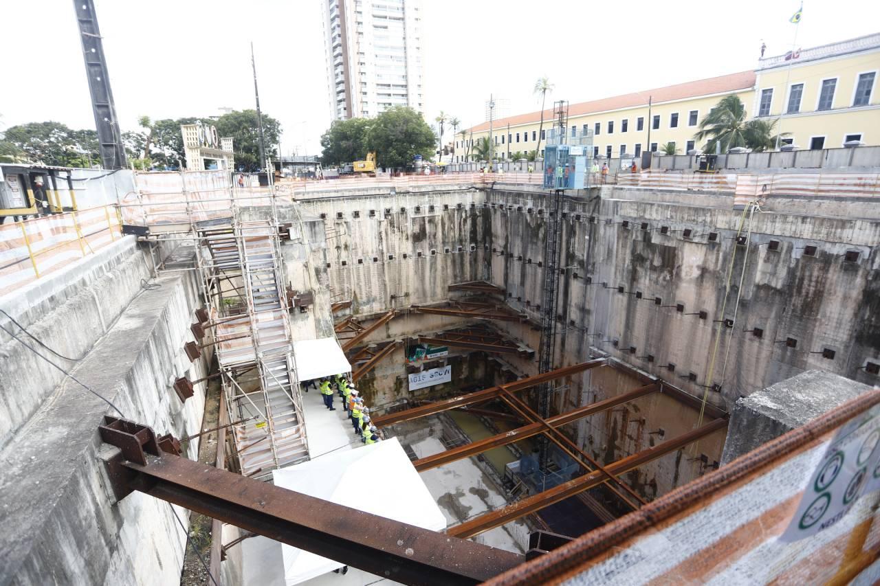 Obras na Estação Colégio Militar da Linha Leste do Metrofor