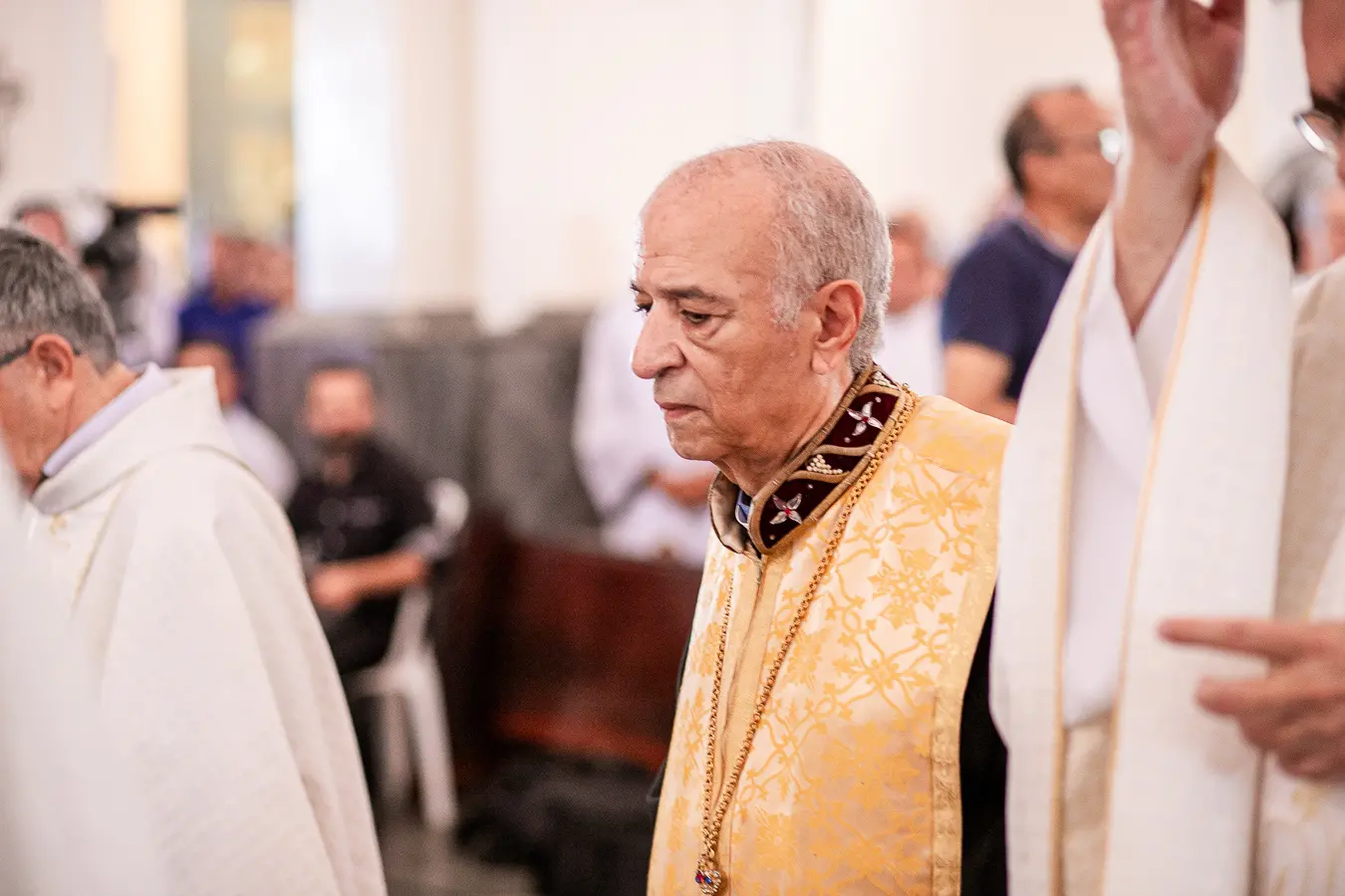 Monsenhor Philip Louka na celebração dos Santos Óleos em 2024 na Catedral de Fortaleza – Foto: