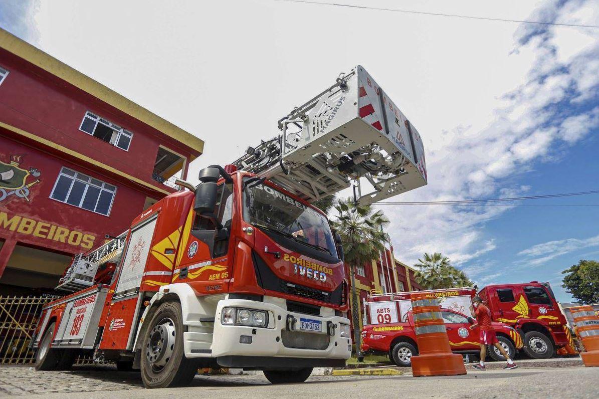 Caminhão do Corpo de Bombeiros, que está com vagas abertas em certame
