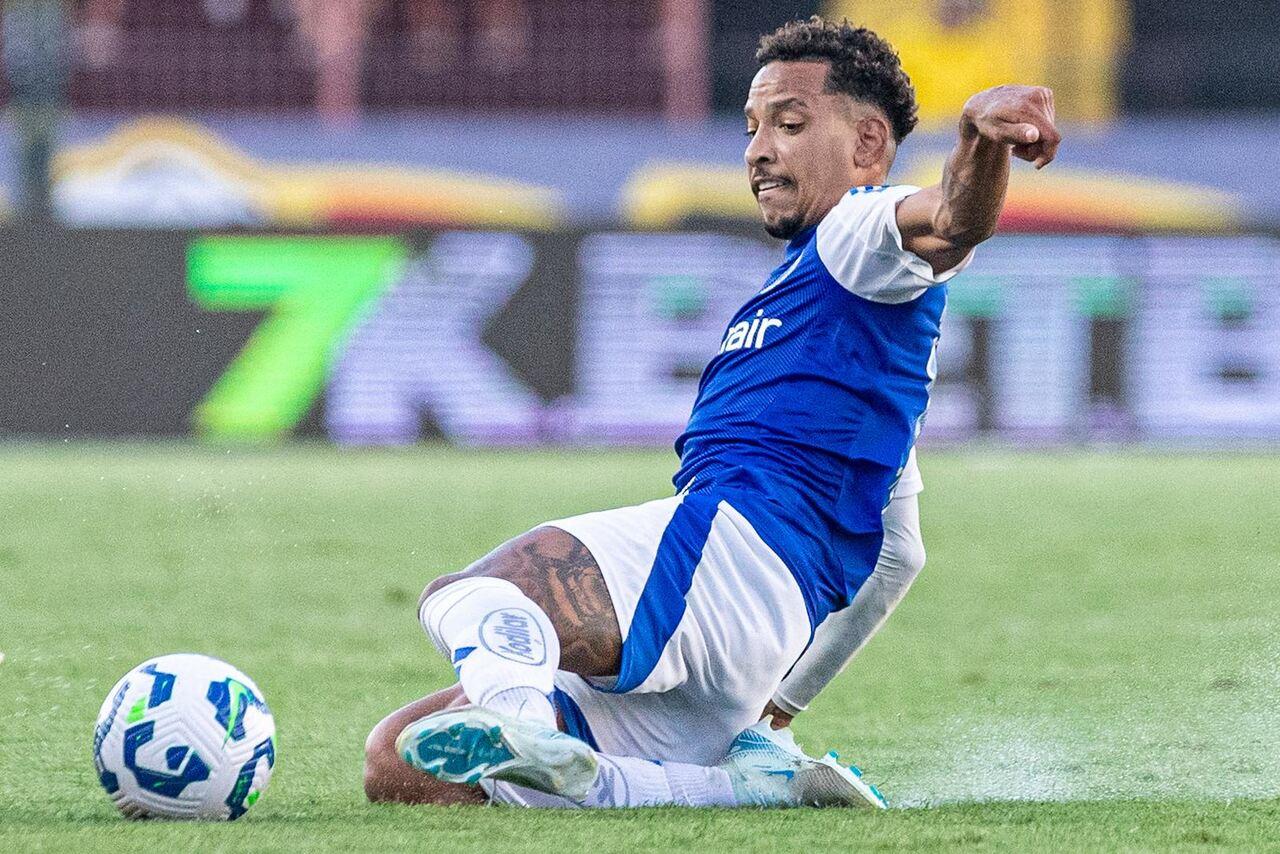 Jogador em partida válida pelo Brasileirão