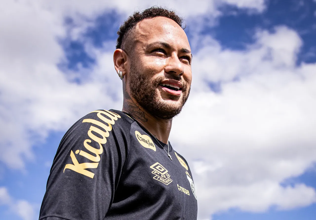Neymar em treino no santos nesta quarta-feira (14)
