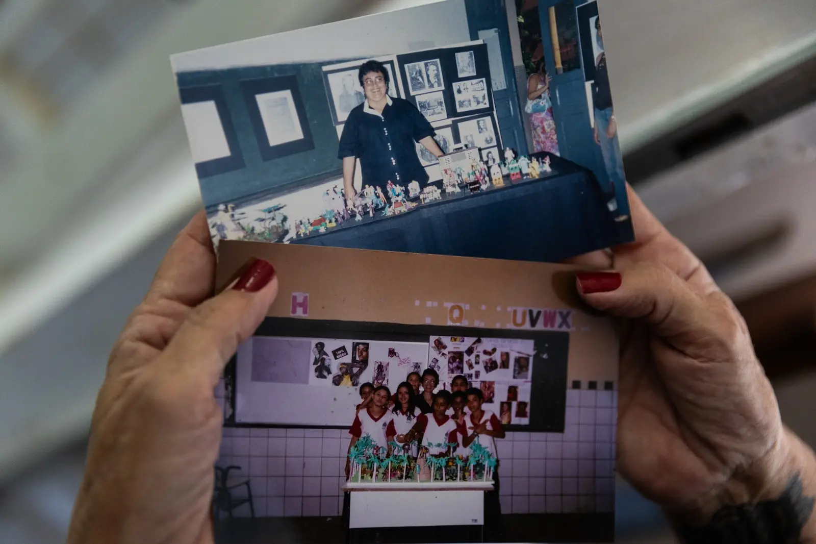 Na juventude, Carolina Weyne utilizava bonecos como ferramenta pedagógica