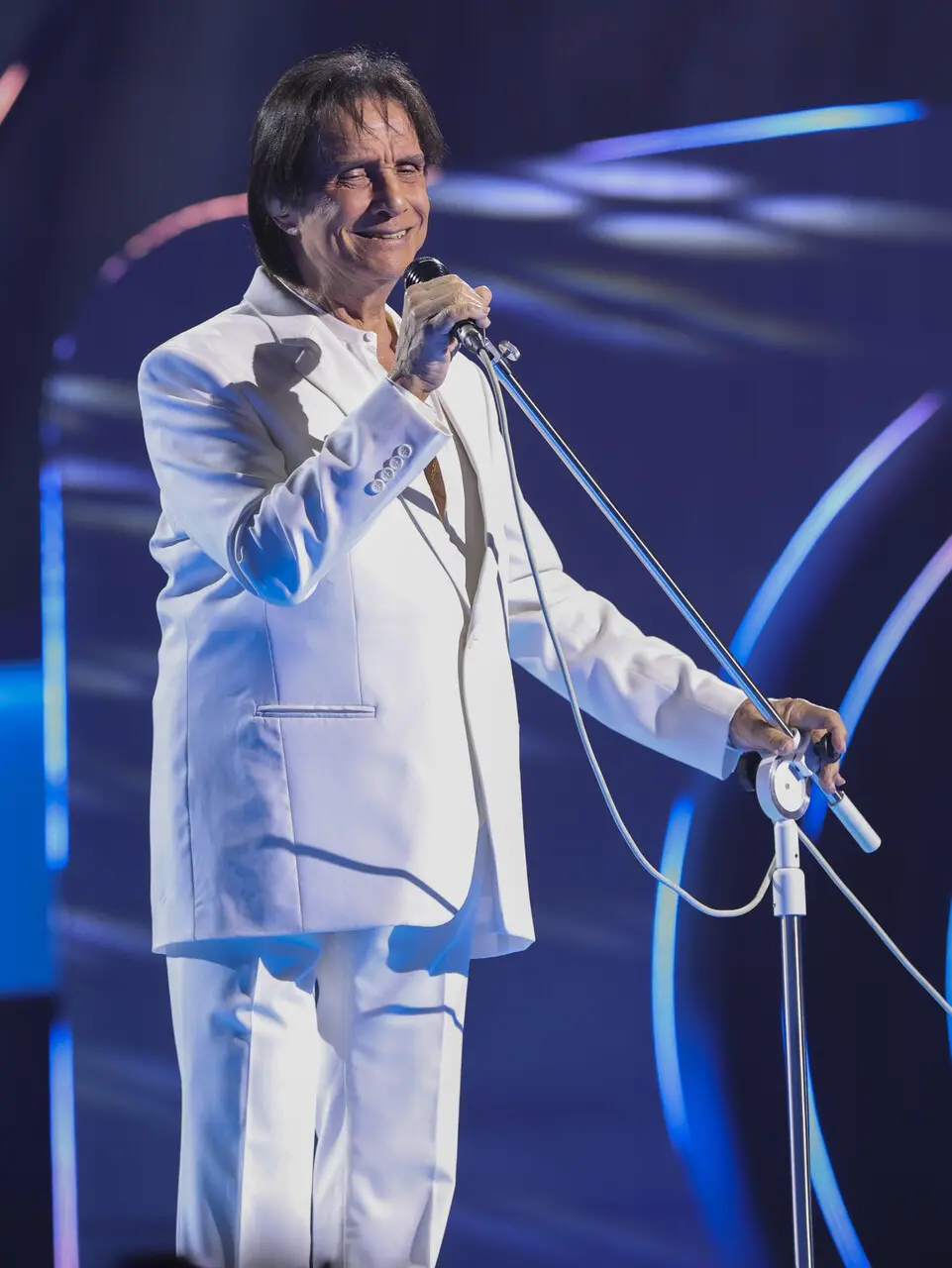 Roberto Carlos cancela show no México