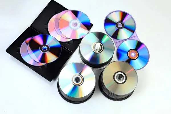 Tem CD antigo em casa? Descubra por que ele pode valer ouro e como ...