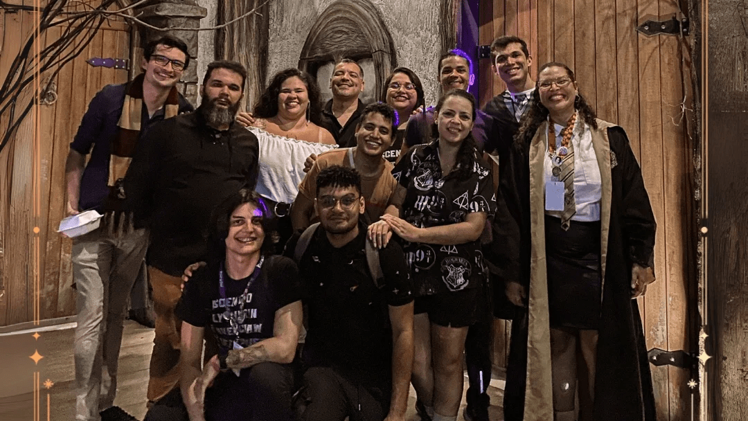 O grupo Ascendio é uma turma formada por fãs e amigos que se reúnem para organizar eventos e projetos para o fandom de Harry Potter