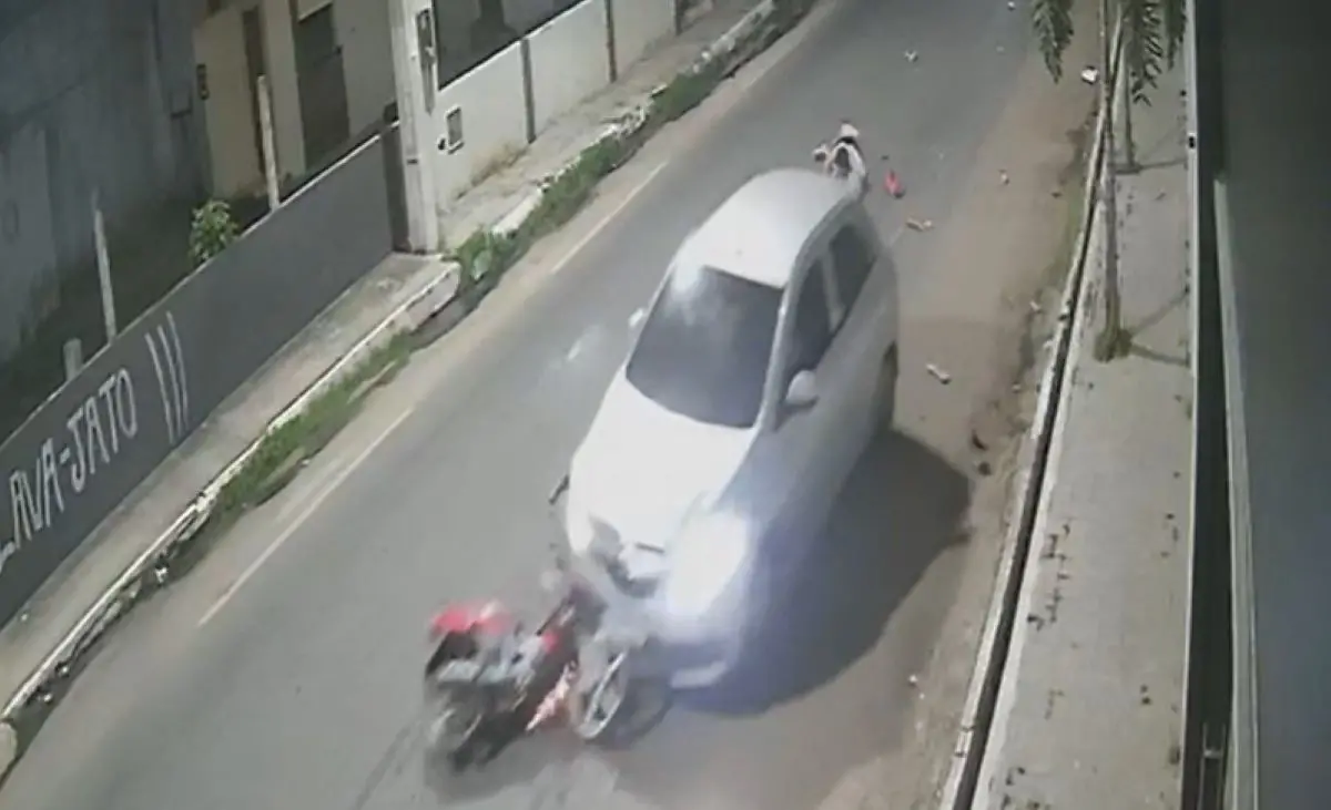 Atropelamento de jovens que estavam de moto em Juazeiro do Norte