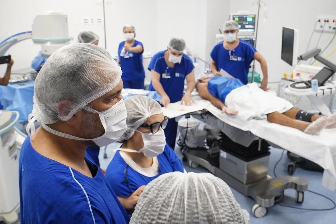 Paciente passando por cirurgia eletiva no Ceará